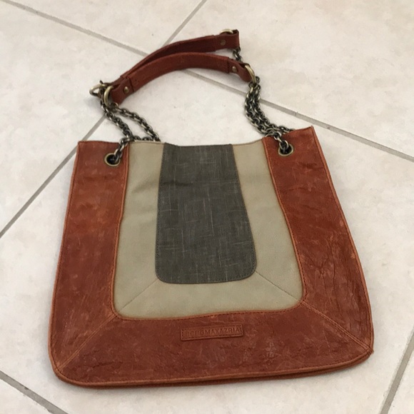 BCBG Handbags - BCBG leather bag